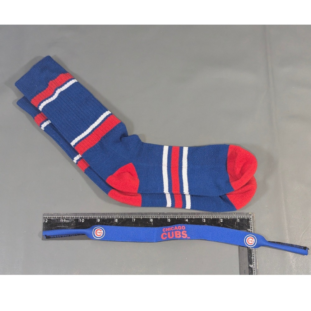 Chicago Cubs MLB Striped Crew Socks and 2010 Siskiyou Eyewear Retainer Strap Set